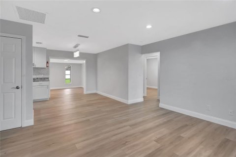 Villa ou maison à vendre à Cape Coral, Floride: 3 chambres, 133.31 m2 № 1773899 - photo 6
