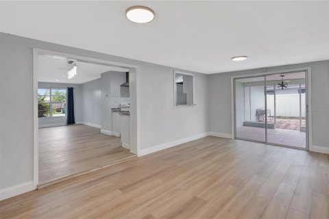 Villa ou maison à vendre à Cape Coral, Floride: 3 chambres, 133.31 m2 № 1773899 - photo 12