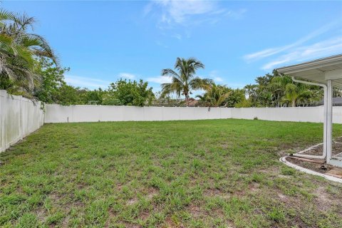Villa ou maison à vendre à Cape Coral, Floride: 3 chambres, 133.31 m2 № 1773899 - photo 30
