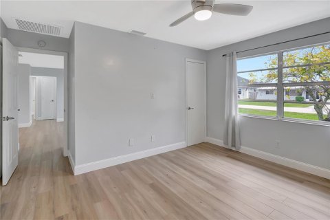 Villa ou maison à vendre à Cape Coral, Floride: 3 chambres, 133.31 m2 № 1773899 - photo 15