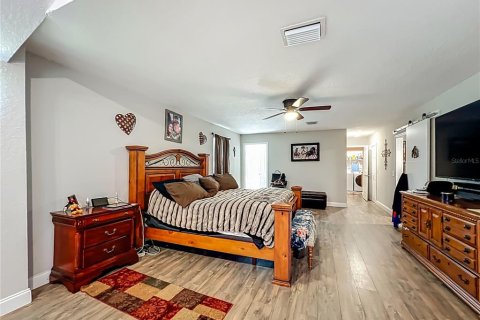 House in Polk City, Florida 6 bedrooms, 329.8 sq.m. № 1795173 - photo 28