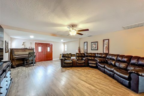 House in Polk City, Florida 6 bedrooms, 329.8 sq.m. № 1795173 - photo 11