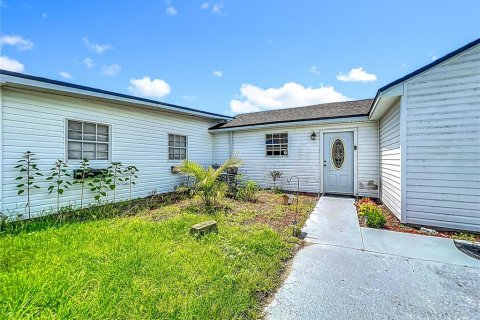House in Polk City, Florida 6 bedrooms, 329.8 sq.m. № 1795173 - photo 5