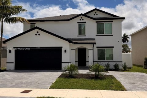 House in Miami Gardens, Florida 6 bedrooms, 275.73 sq.m. № 2299993