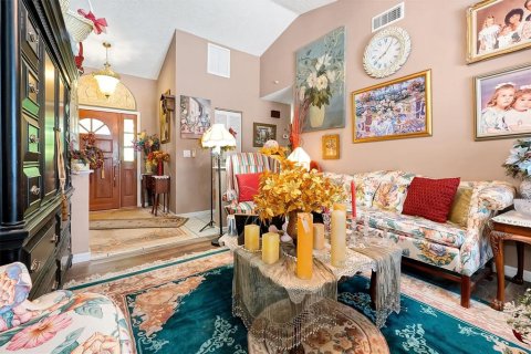 House in Mims, Florida 4 bedrooms, 220.74 sq.m. № 2228391 - photo 7