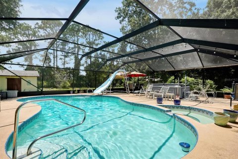 House in Mims, Florida 4 bedrooms, 220.74 sq.m. № 2228391 - photo 14