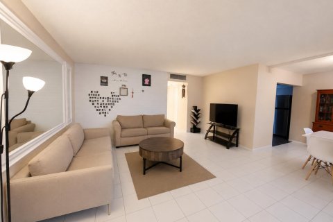 Condominio en venta en Fort Lauderdale, Florida, 2 dormitorios, 81.29 m2 № 2153967 - foto 13