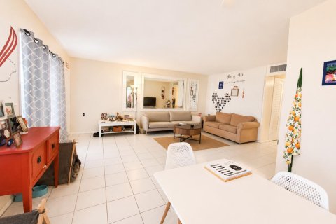 Condominio en venta en Fort Lauderdale, Florida, 2 dormitorios, 81.29 m2 № 2153967 - foto 15