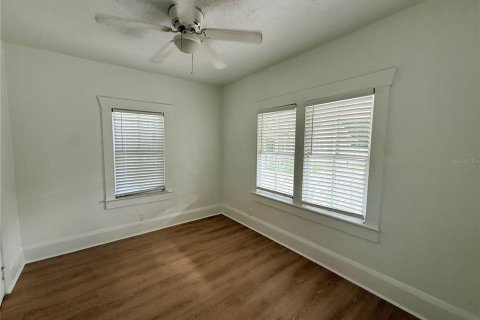 House in DeLand, Florida 2 bedrooms, 57.97 sq.m. № 2378309 - photo 7