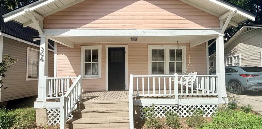House in DeLand, Florida 2 bedrooms, 57.97 sq.m. № 2378309