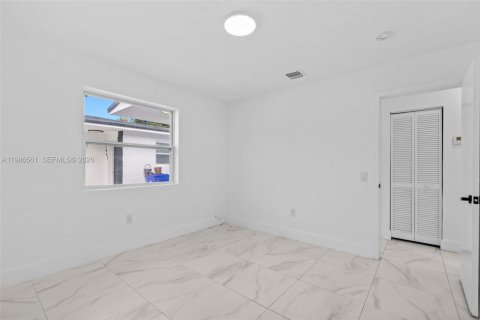 Townhouse in Miami, Florida 3 bedrooms, 111.48 sq.m. № 2048371 - photo 9