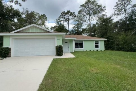 Villa ou maison à louer à Citrus Springs, Floride: 3 chambres, 137.5 m2 № 1894777 - photo 1