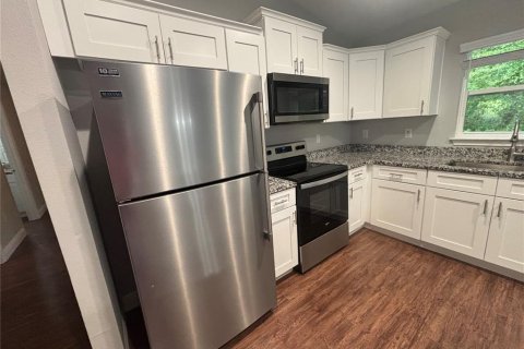 Villa ou maison à louer à Citrus Springs, Floride: 3 chambres, 137.5 m2 № 1894777 - photo 10