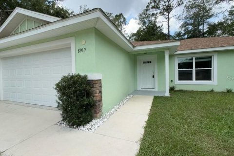 Villa ou maison à louer à Citrus Springs, Floride: 3 chambres, 137.5 m2 № 1894777 - photo 2