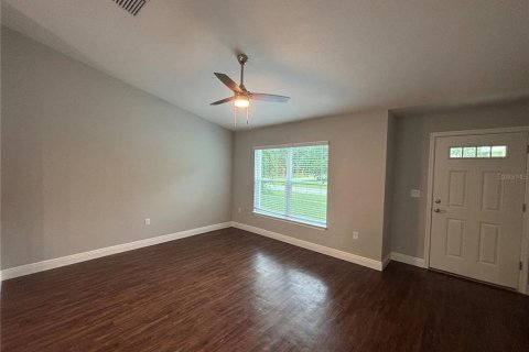 Villa ou maison à louer à Citrus Springs, Floride: 3 chambres, 137.5 m2 № 1894777 - photo 5