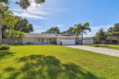 House in Clearwater, Florida 4 bedrooms, 205.22 sq.m. № 2425666 - photo 5