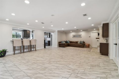 House in Clearwater, Florida 4 bedrooms, 205.22 sq.m. № 2425666 - photo 27