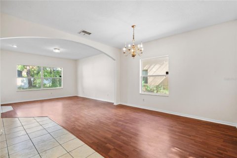 House in Ocoee, Florida 4 bedrooms, 228.54 sq.m. № 2211436 - photo 8