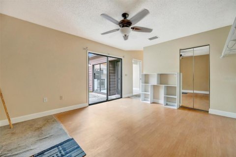 Condo in Bradenton, Florida, 2 bedrooms № 2100129 - photo 24