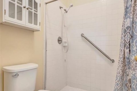 Condo in Bradenton, Florida, 2 bedrooms № 2100129 - photo 21