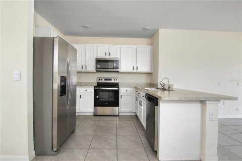 Casa en alquiler en Saint Cloud, Florida, 3 dormitorios, 139.45 m2 № 1906762 - foto 11