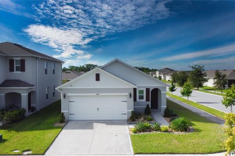 Casa en alquiler en Saint Cloud, Florida, 3 dormitorios, 139.45 m2 № 1906762 - foto 1