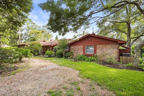 House in Altamonte Springs, Florida 3 bedrooms, 213.02 sq.m. № 1844695 - photo 2