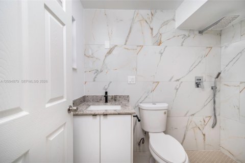 House in Hollywood, Florida 2 bedrooms, 86.86 sq.m. № 2383185 - photo 22