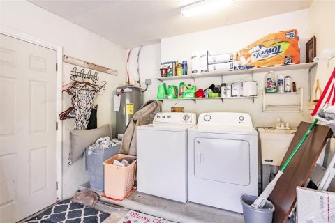 Купить виллу или дом в Порт-Шарлотт, Флорида 3 комнаты, 132.01м2, № 1531805 - фото 20