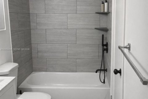 Купить кондоминиум в Майами, Флорида 2 спальни, 96.34м2, № 2068133 - фото 7