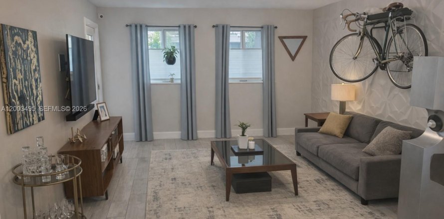 Кондоминиум с 2 спальнями в Майами, Флорида № 2068133