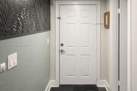 Купить кондоминиум в Майами, Флорида 2 спальни, 96.34м2, № 2068133 - фото 6