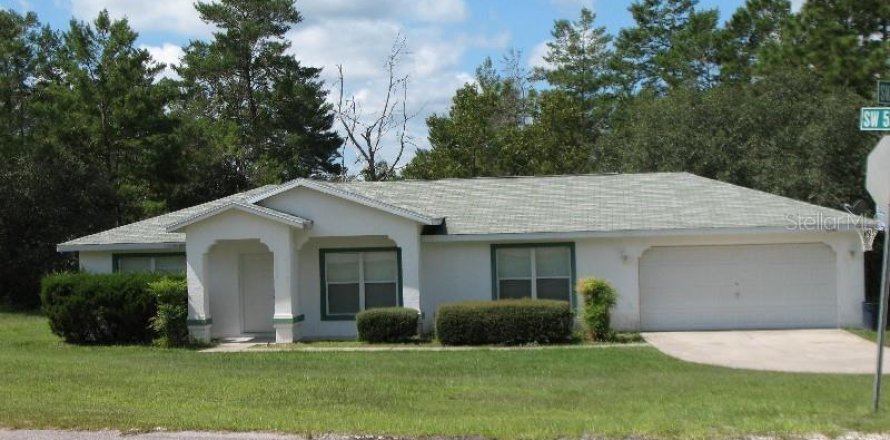 House in Ocala, Florida 3 bedrooms, 112.88 sq.m. № 1915441