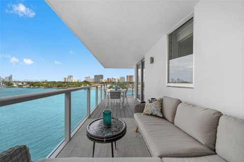 Condominio en venta en Bay Harbor Islands, Florida, 2 dormitorios, 108.14 m2 № 2005974 - foto 18