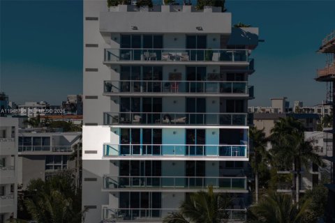 Condominio en venta en Bay Harbor Islands, Florida, 2 dormitorios, 108.14 m2 № 2005974 - foto 24