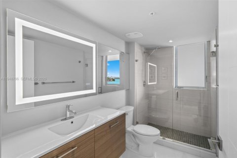 Condominio en venta en Bay Harbor Islands, Florida, 2 dormitorios, 108.14 m2 № 2005974 - foto 10
