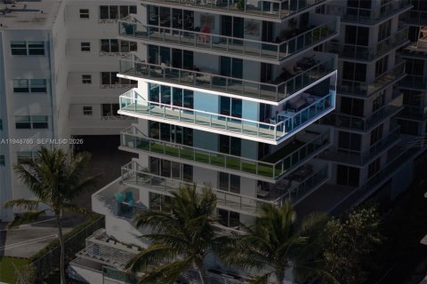 Condominio en venta en Bay Harbor Islands, Florida, 2 dormitorios, 108.14 m2 № 2005974 - foto 26