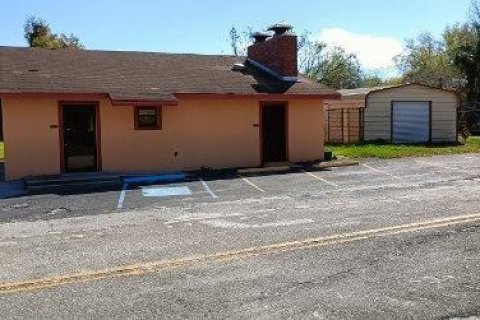 Commercial property in Groveland, Florida 130.43 sq.m. № 2224458 - photo 3