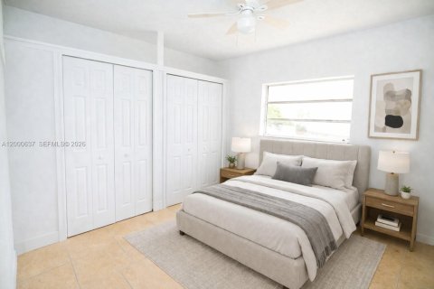 House in Miami, Florida 3 bedrooms, 124.12 sq.m. № 2069628 - photo 10