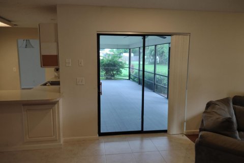 Villa ou maison à louer à Port St. Lucie, Floride: 3 chambres, 164.62 m2 № 2401770 - photo 9
