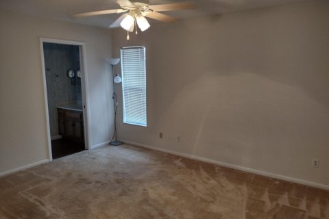 Villa ou maison à louer à Port St. Lucie, Floride: 3 chambres, 164.62 m2 № 2401770 - photo 15