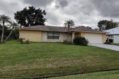 Villa ou maison à louer à Port St. Lucie, Floride: 3 chambres, 164.62 m2 № 2401770 - photo 6