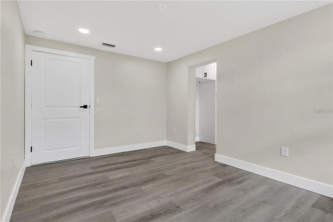 Villa ou maison à louer à Winter Park, Floride: 5 chambres, 229.65 m2 № 2410296 - photo 8