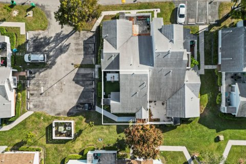 Снять в аренду кондоминиум в Майами, Флорида 1 спальня, 64.47м2, № 2005089 - фото 30