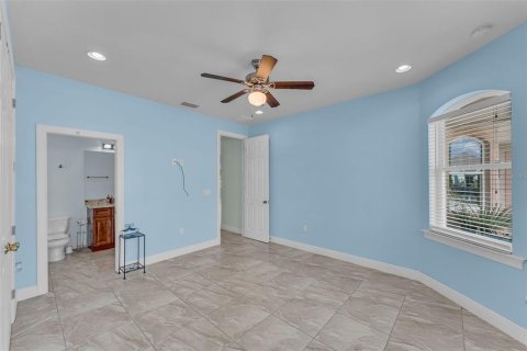 House in Cape Coral, Florida 3 bedrooms, 264.68 sq.m. № 1392662 - photo 28