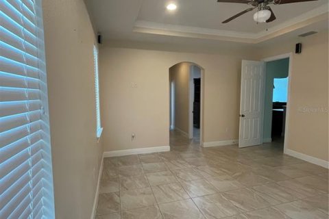 House in Cape Coral, Florida 3 bedrooms, 264.68 sq.m. № 1392662 - photo 22