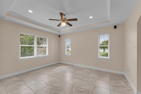 House in Cape Coral, Florida 3 bedrooms, 264.68 sq.m. № 1392662 - photo 20