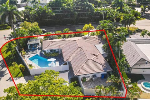 Villa ou maison à vendre à Fort Lauderdale, Floride: 3 chambres, 158.77 m2 № 2083659 - photo 2