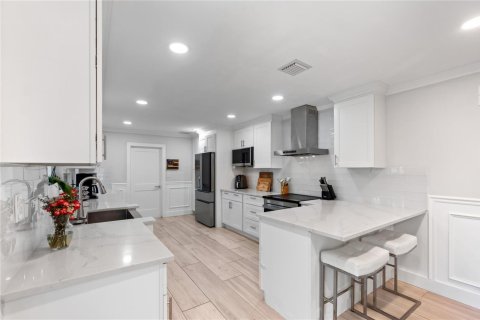 Villa ou maison à vendre à Fort Lauderdale, Floride: 3 chambres, 158.77 m2 № 2083659 - photo 4