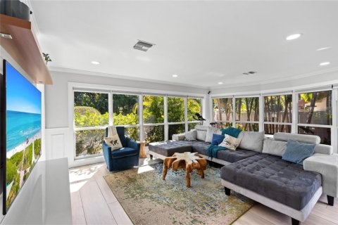 Villa ou maison à vendre à Fort Lauderdale, Floride: 3 chambres, 158.77 m2 № 2083659 - photo 3